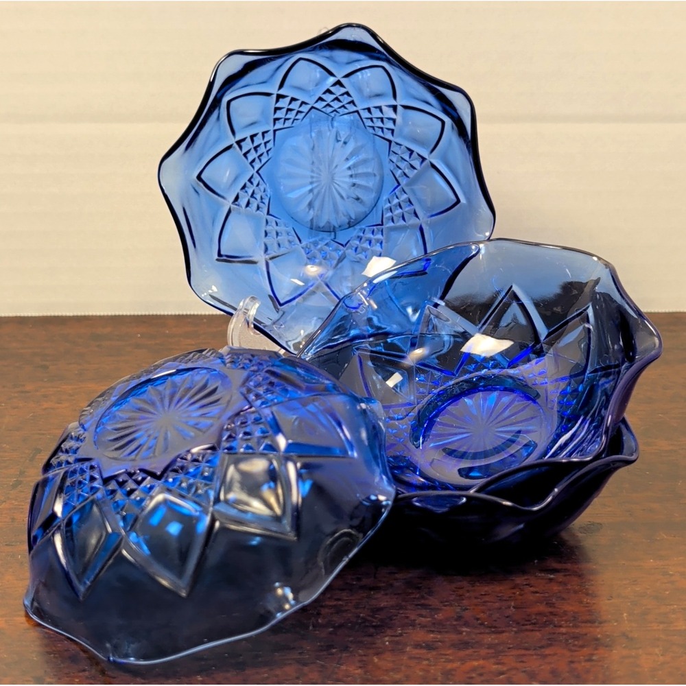 Vintage Cobalt Blue Pressed Glass Berry Dessert Bowls Set of 4 Scalloped Starbur